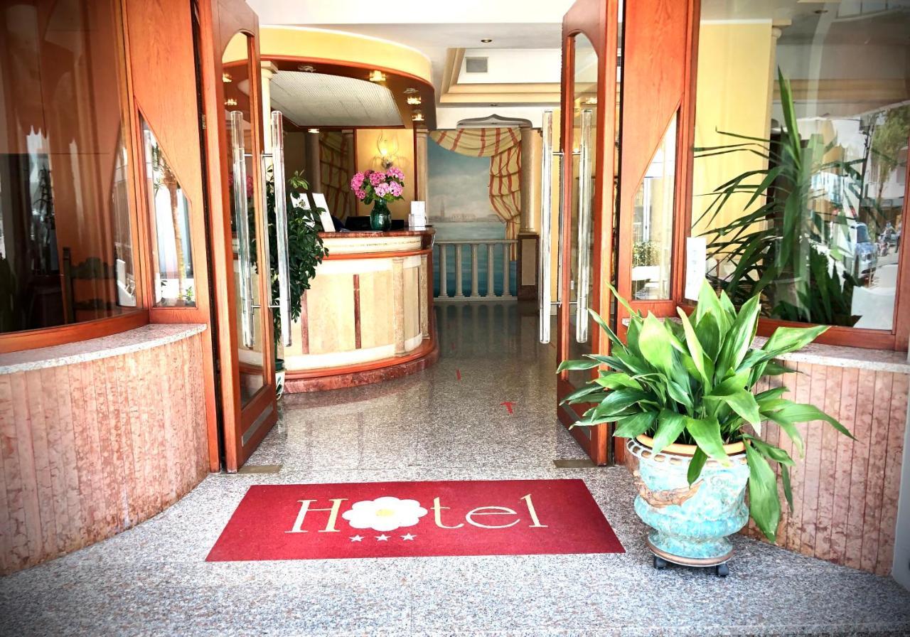 Hotel Margherita Lido di Jesolo Ngoại thất bức ảnh